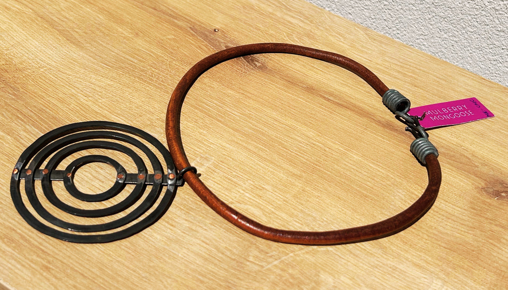 Concentric snare necklace